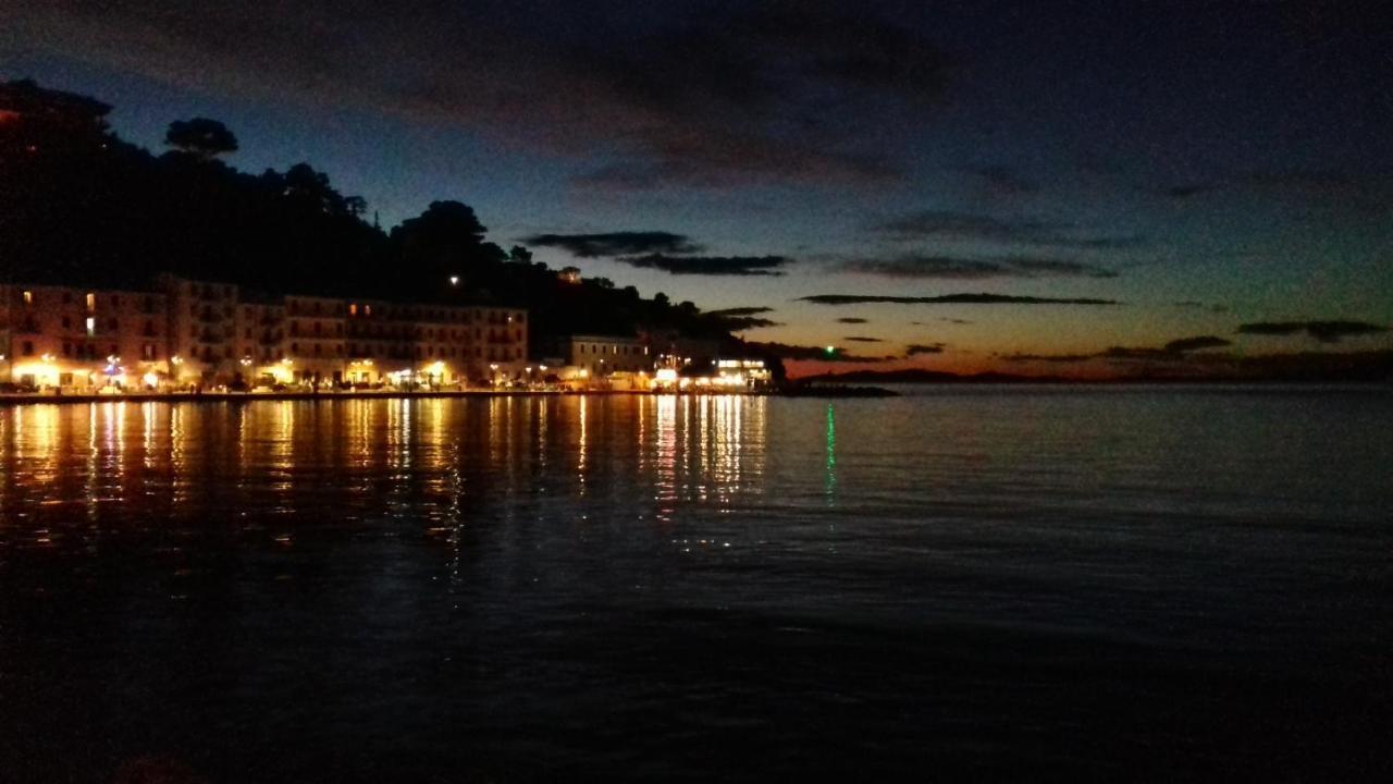 Ampio Monolocale Con Balcone Fronte Mare Villa Porto Santo Stefano  Exteriör bild